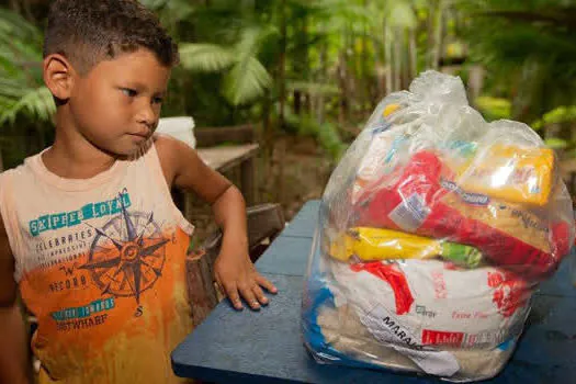 Em 2020 quase 400 mil cestas de alimentos são distribuídas aos povos tradicionais