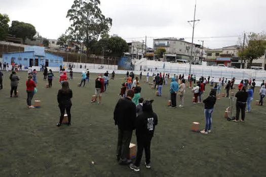 Diadema entrega cestas básicas arrecadas no evento “Gol Contra Fome”