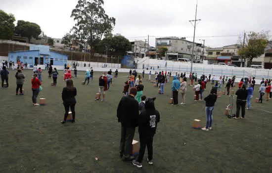 Diadema entrega cestas básicas arrecadas no evento “Gol Contra Fome”