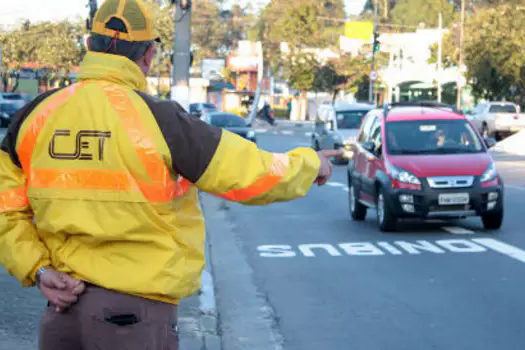 CET interdita pista expressa da Marginal Pinheiros