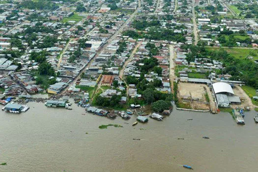 Milhares seguem desabrigados no AM após cheia histórica dos rios Negro e Solimões