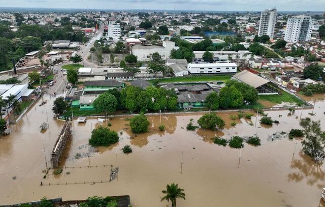 Mais de 4.300 pessoas estão desabrigadas no Acre por causa das cheias