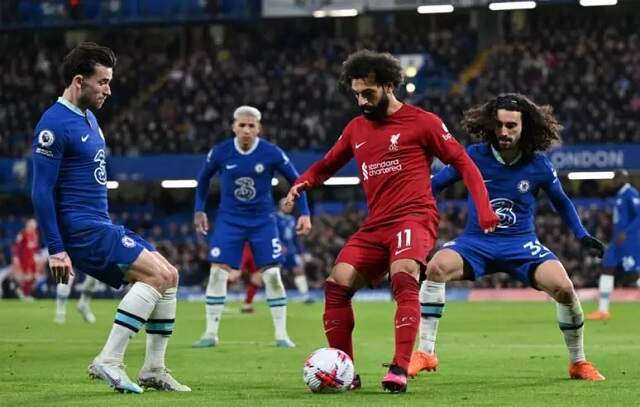 Chelsea e Liverpool empatam pela 7ª vez seguida com VAR protagonista