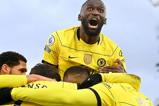 Chelsea triunfa contra o Crystal Palace no 1º jogo após Mundial