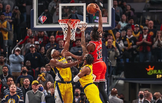 Chicago Bulls bate Pacers com duplo-duplo de Vucevic; Cavaliers superam Hornets