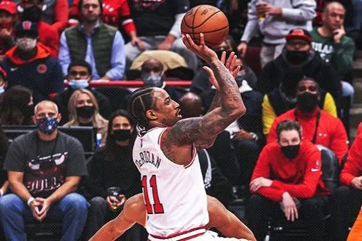 DeRozan comanda vitória do líder Chicago Bulls no clássico com os Knicks na NBA