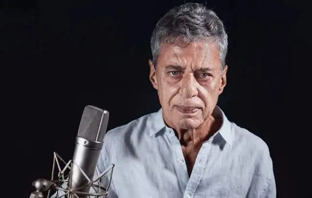 Chico Buarque passa por cirurgia no joelho por risco de problemas de mobilidade