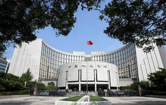 China corta compulsório bancário em 25 pb e injeta 500 bi de yuans em liquidez