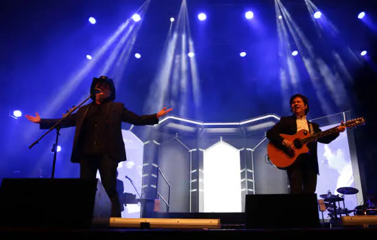 Chitãozinho & Xororó esquentam o Dia dos Namorados em São Paulo