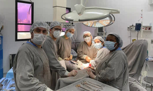 Cirurgia complexa é realizada com sucesso por equipes médicas do CHM de Santo André