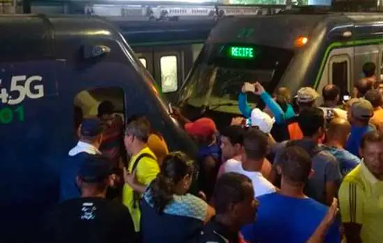 Metrô do Recife: Trens se chocam no Recife e deixam 47 passageiros feridos