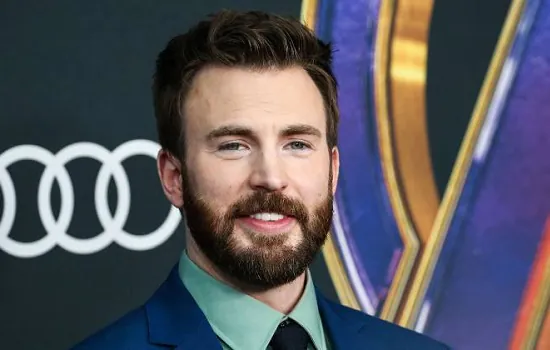 Chris Evans é eleito o homem mais sexy do mundo de 2022