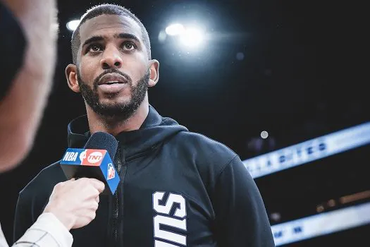 Chris Paul brilha no quarto período e Suns abrem 2 a 0 no Dallas; Heat bate 76ers