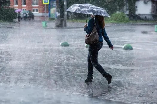 Vários Estados do Brasil têm alerta de temporais neste início de semana