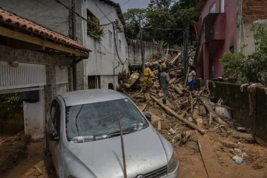 Litoral: ‘chuva foi sem precedentes’, diz porta-voz da Defesa Civil sobre alertas