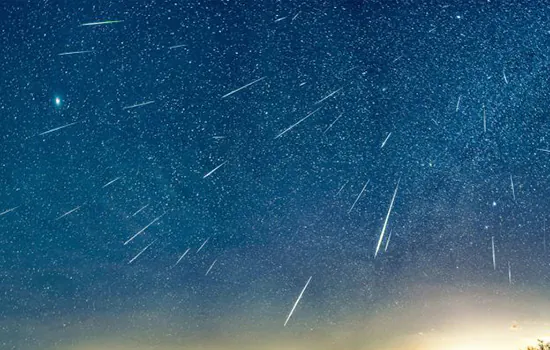 Detritos do Cometa Halley provocam chuva de meteoros nesta madrugada no Brasil