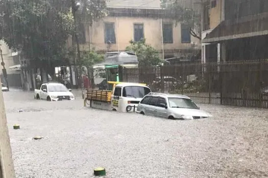 Chuvas matam pelo menos duas pessoas no Rio de Janeiro