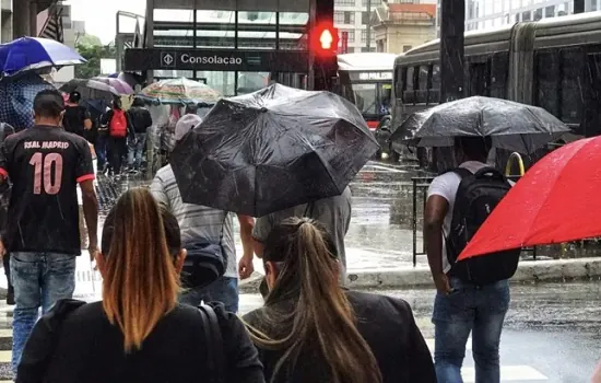 Fim de semana em SP deve ter chuva; semana que vem terá forte queda a temperatura