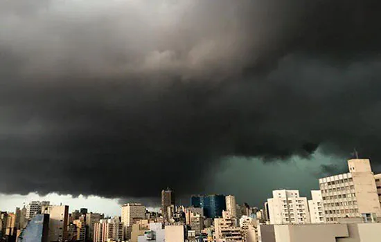 Temporal desta segunda foi maior chuva de São Paulo para fevereiro desde 1983_x000D_