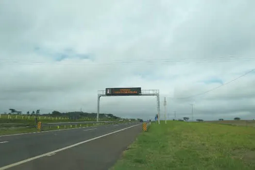 Artesp orienta motoristas para uma direção mais segura sob chuva e neblina