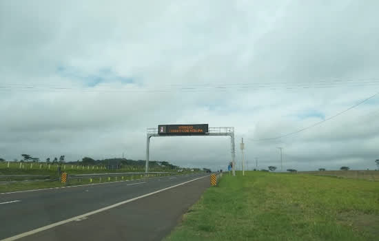 Artesp orienta motoristas para uma direção mais segura sob chuva e neblina