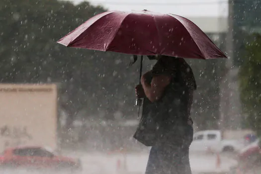 Previsão do Tempo: Frente fria muda o tempo na Cidade de São Paulo