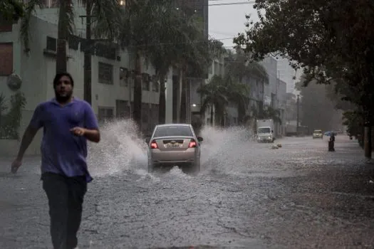 Feriado em São Paulo deve ter temperaturas amenas e chuvas isoladas