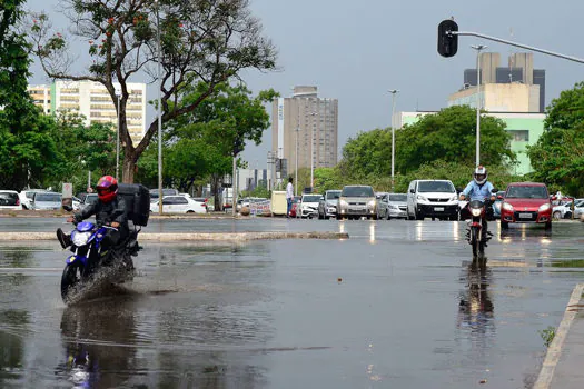 Feriado da padroeira do Brasil poderá ter chuvas no Distrito Federal