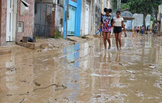 SP anuncia isenção de ICMS às empresas que fizerem doações a vítimas das chuvas