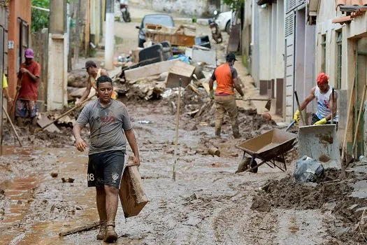 Defesa Civil alerta para fortes chuvas no Sudeste