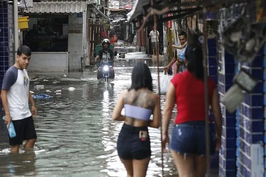 Caixa anuncia medidas de apoio aos atingidos pelas chuvas no RJ