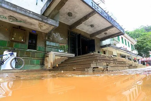 Prédios históricos em Petrópolis passam por vistorias depois da tragédia