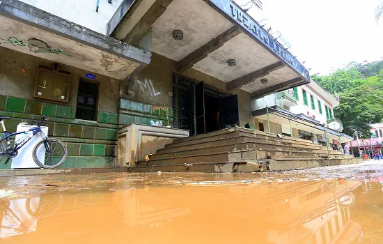 Prédios históricos em Petrópolis passam por vistorias depois da tragédia