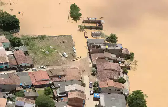 Arthur Lira defende fundo emergencial para catástrofes