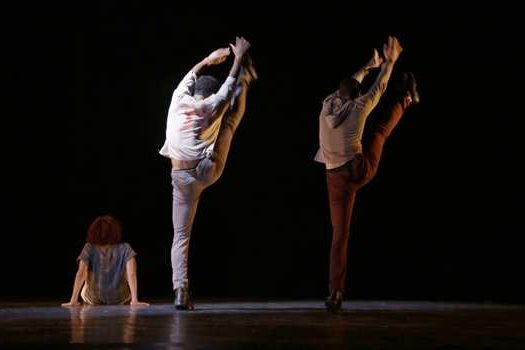 Bailando na Cidade traz a Cia de Danças de Diadema com Entremeios no Teatro Clara Nunes