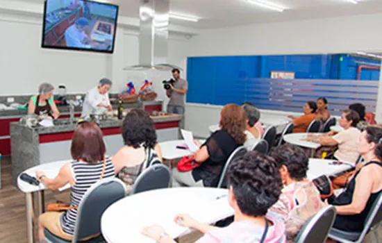 Cursos gratuitos na Coop abordam artesanato e culinária