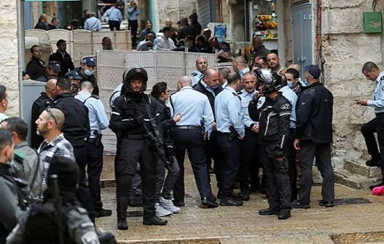 Homem armado mata um e deixa quatro feridos na Cidade Velha de Jerusalém