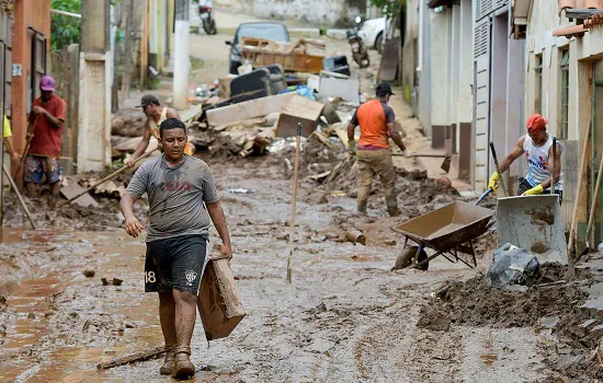 Caixa libera FGTS para três cidades mineiras atingidas por enchentes