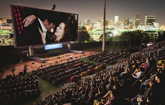 “Vibra Open Air”: maior cinema a céu aberto do mundo retorna em seu 20º ano