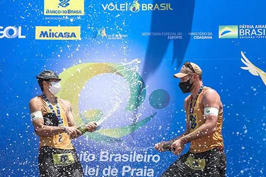 Alison e Álvaro conquistam o segundo título consecutivo na temporada