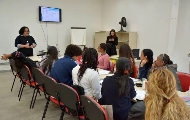 Circuito Mulheres Empreendedoras beneficia 77 munícipes de Santo André em seis meses