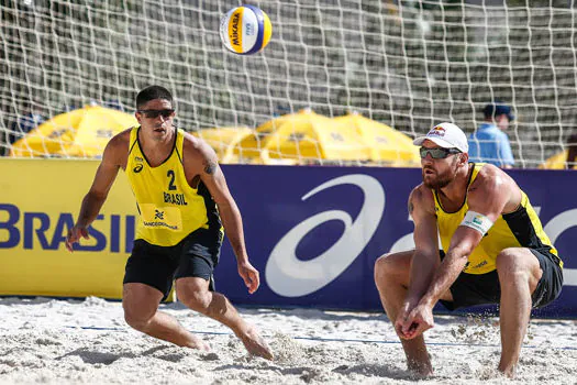 Brasil avança com três duplas para a fase eliminatória no naipe masculino