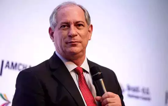 Ciro Gomes: modelo econômico de FHC