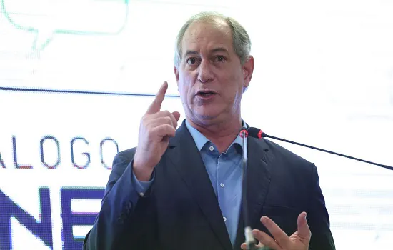 Ciro critica PT veladamente