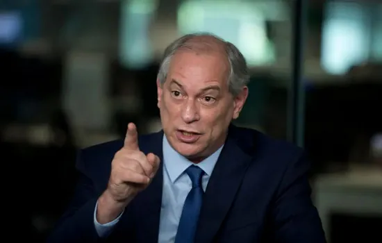 Ciro se apresenta como ‘2ª opção’ em jingle com provocações a Lula e Bolsonaro