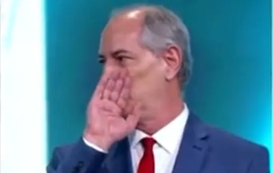 Ciro Gomes dá duas versões diferentes do que cochichou a Bolsonaro durante debate