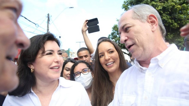 Ciro e Tebet se encontram em ato da independência do Brasil na Bahia