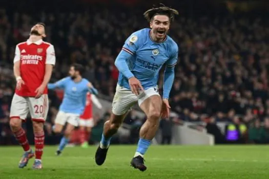 City vence Newcastle e segue na caça ao líder Arsenal no Campeonato Inglês