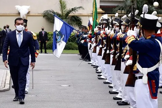 Agora titular do governo do Rio, Cláudio Castro (PSC) promete diálogo