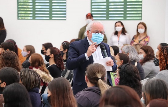 Volpi reafirma compromisso de valorização da rede municipal de ensino de Ribeirão Pires